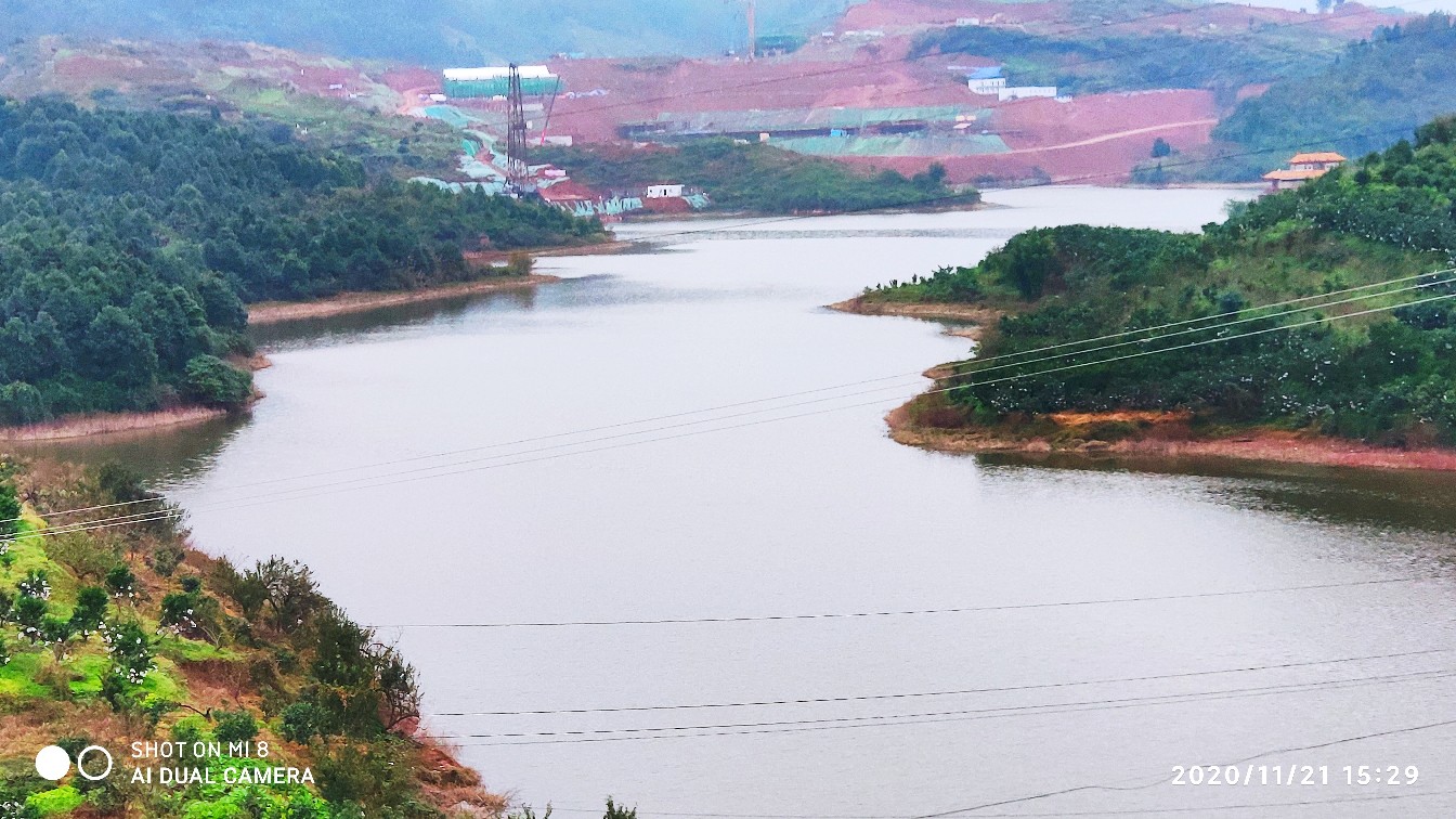 丹棱白塔梅湾水库幸福古村